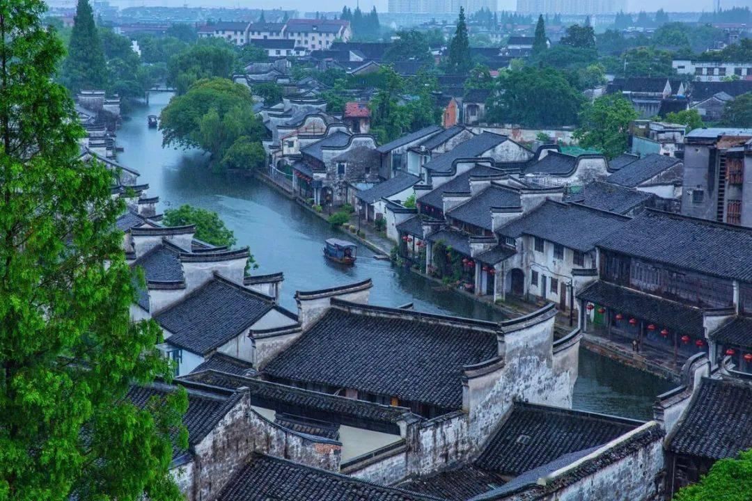 阴森庄园的秘密